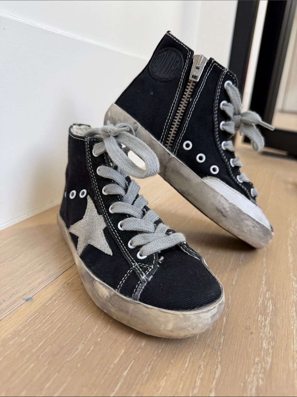 Golden Goose Kids Black High-Top Sneakers with Gray Star